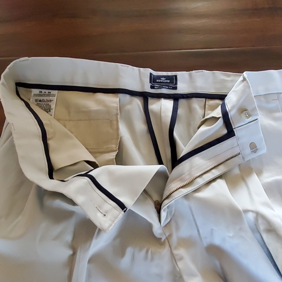 Dockers pleated dress pant - Picture 4 of 5